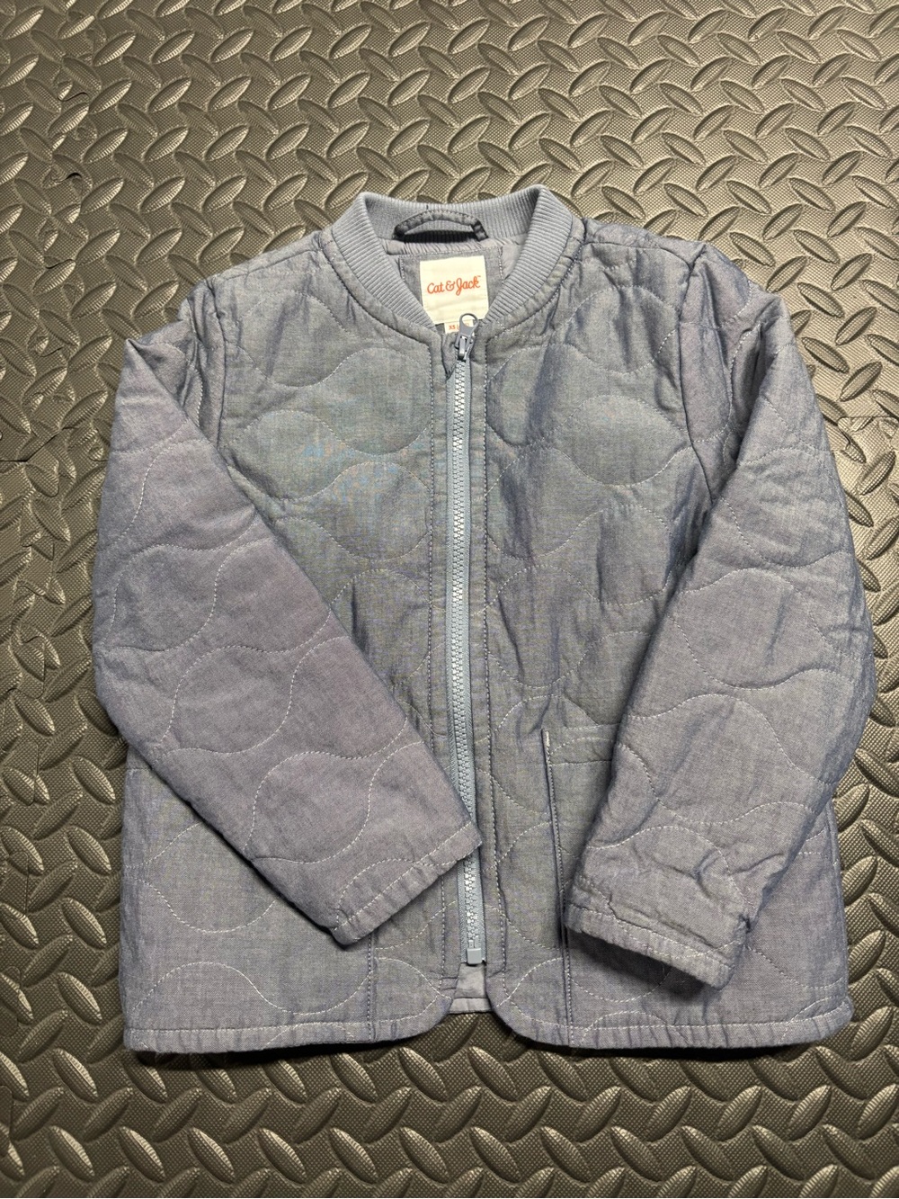 Cat & Jack Quilted Jacket Gray XS 4/5 Lightweight Kids Coat - Picture 2 of 8